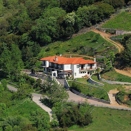 Hotel Makkas Krentis 외부 사진
