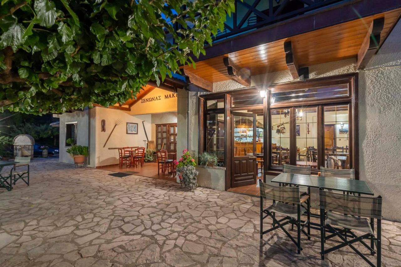 Hotel Makkas Krentis 외부 사진